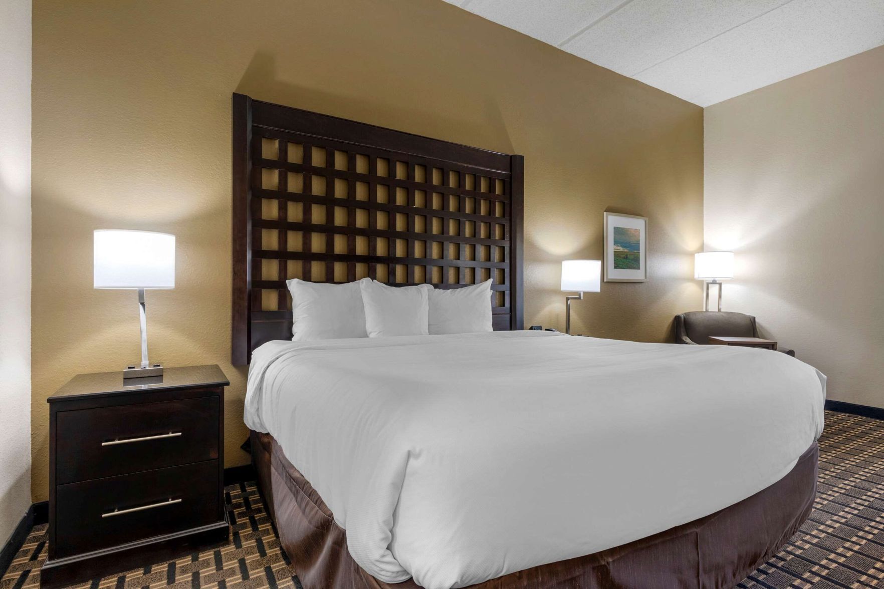 Egyptian cotton sheets, premium bedding, desk, laptop workspace