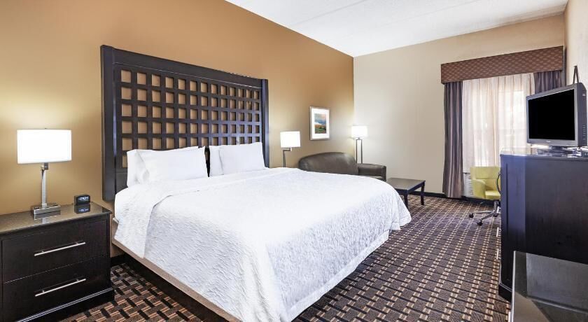 Egyptian cotton sheets, premium bedding, desk, laptop workspace