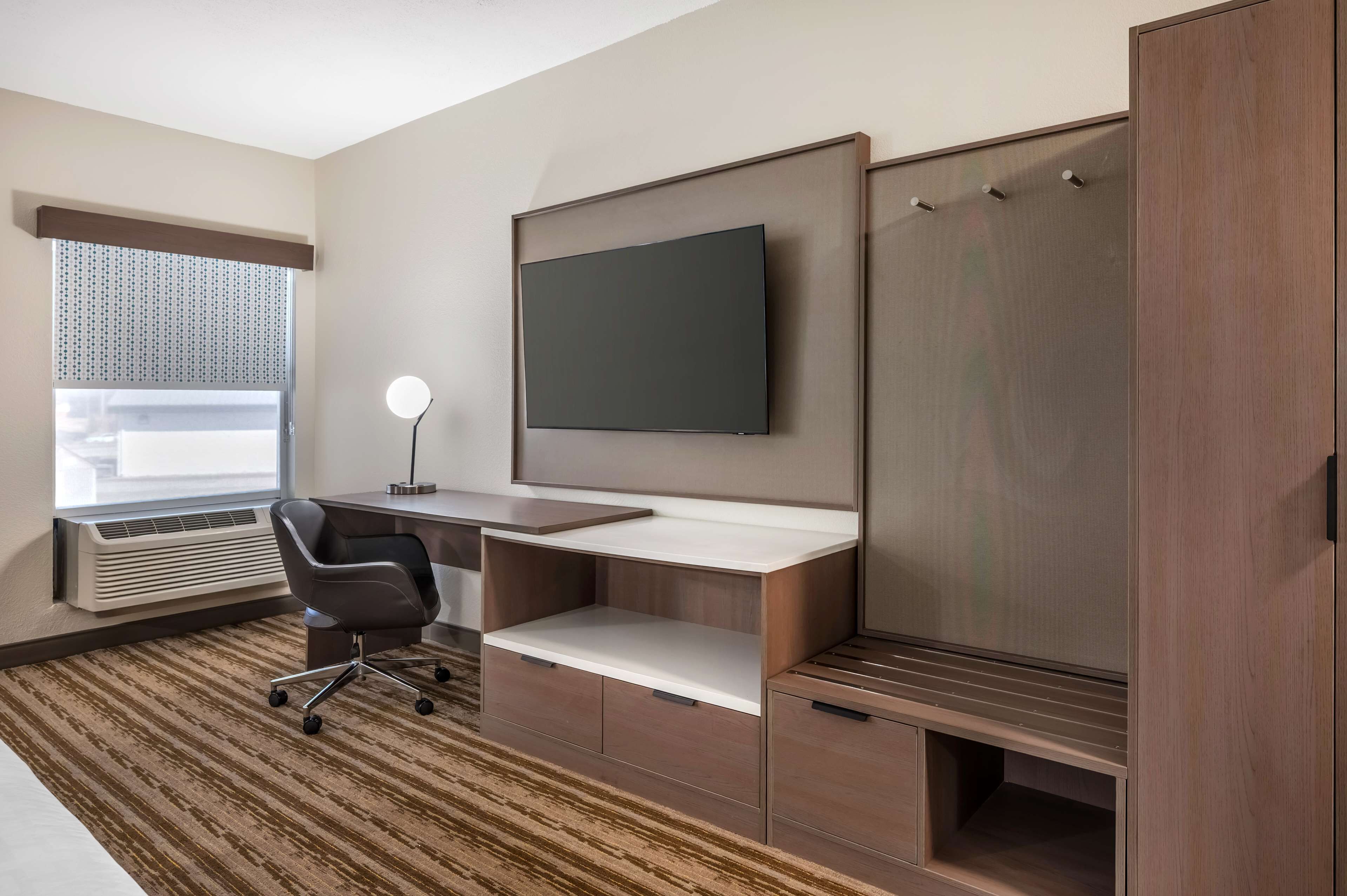 in-room safe, iron/ironing board, free cots/infant beds, rollaway beds