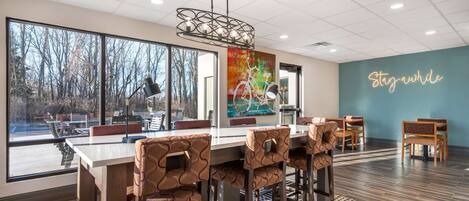 Breakfast area