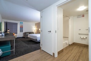 Chambre non-fumeurs, très grand lit