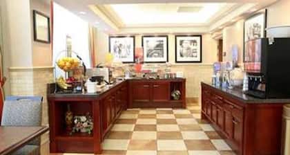 Country Inn & Suites by Radisson, Toronto Mississauga, ON