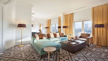 Minibar, in-room safe, desk, soundproofing