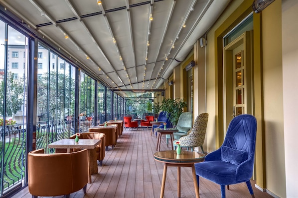 Terassi/patio