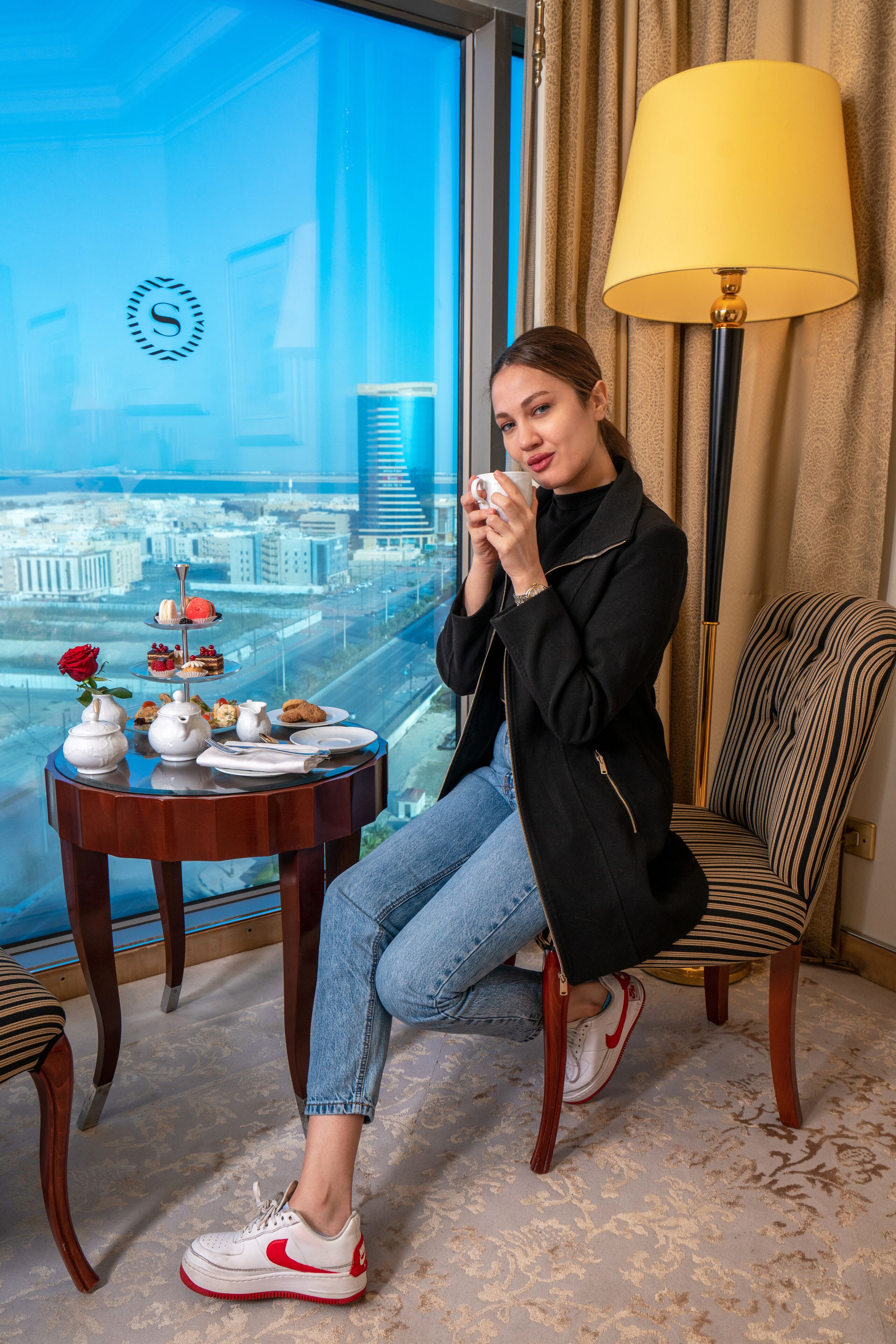 Ropa de cama de alta calidad, colchones Select Comfort y minibar 