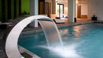 Couples treatment room(s), sauna, steam room, body treatments