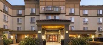 Larkspur Landing Extended Stay Suites Renton