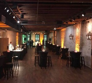 Dinner served - voco St. James by IHG (New Orleans)
