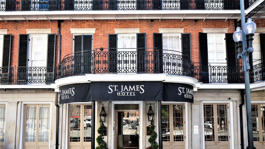 voco St. James Hotel by IHG
