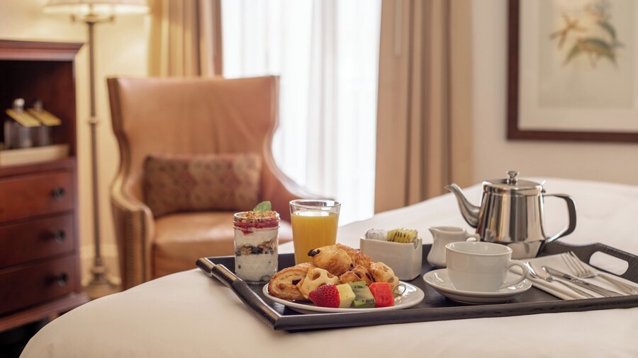 voco St. James Hotel by IHG