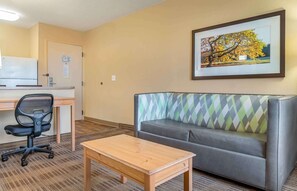 Deluxe Studio, 1 King Bed with Sofa bed, Non Smoking - Auburn Hills Extended Stay Inn (Auburn Hills)