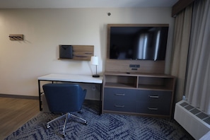 32-inch flat-screen TV with cable channels, TV