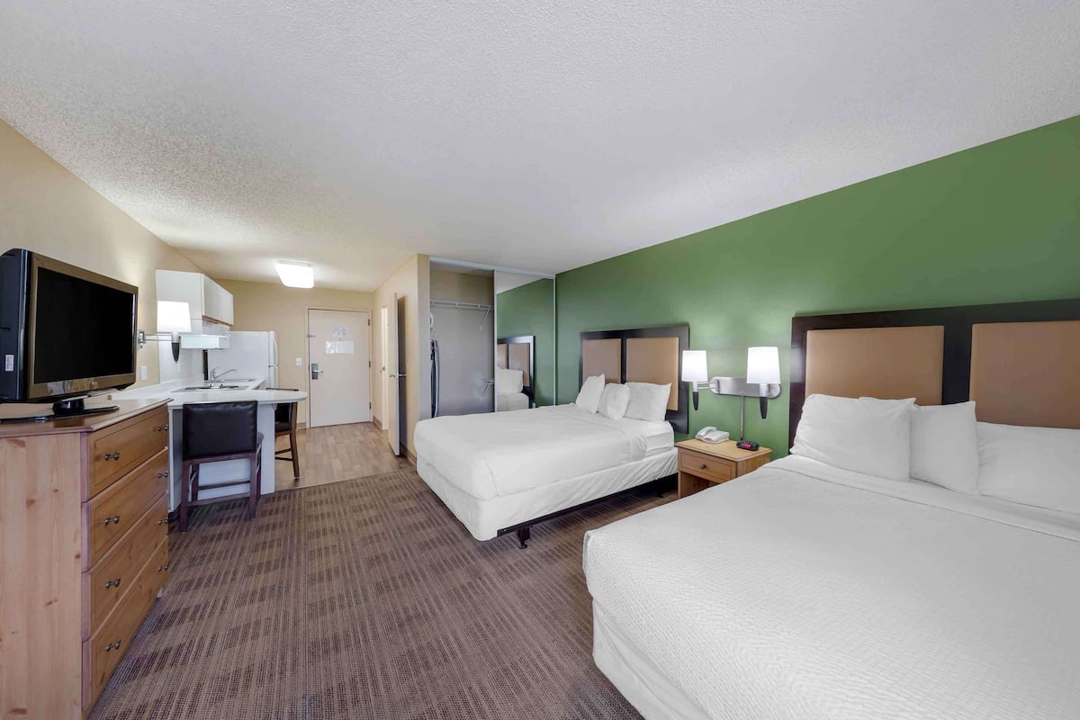 Studio, 2 Queen Beds, Non Smoking | Desk, iron/ironing board, free WiFi, bed sheets