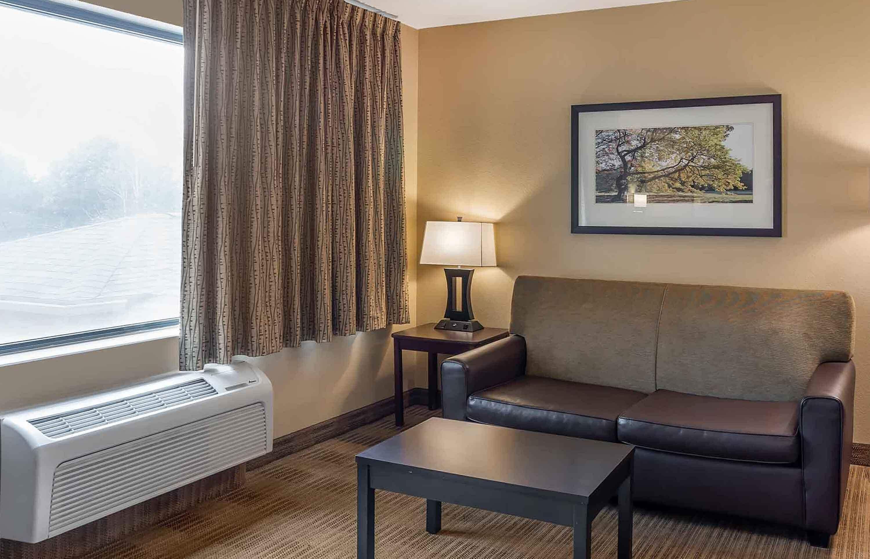 Photo - Extended Stay America Select Suites Chicago Lombard Oakbrook