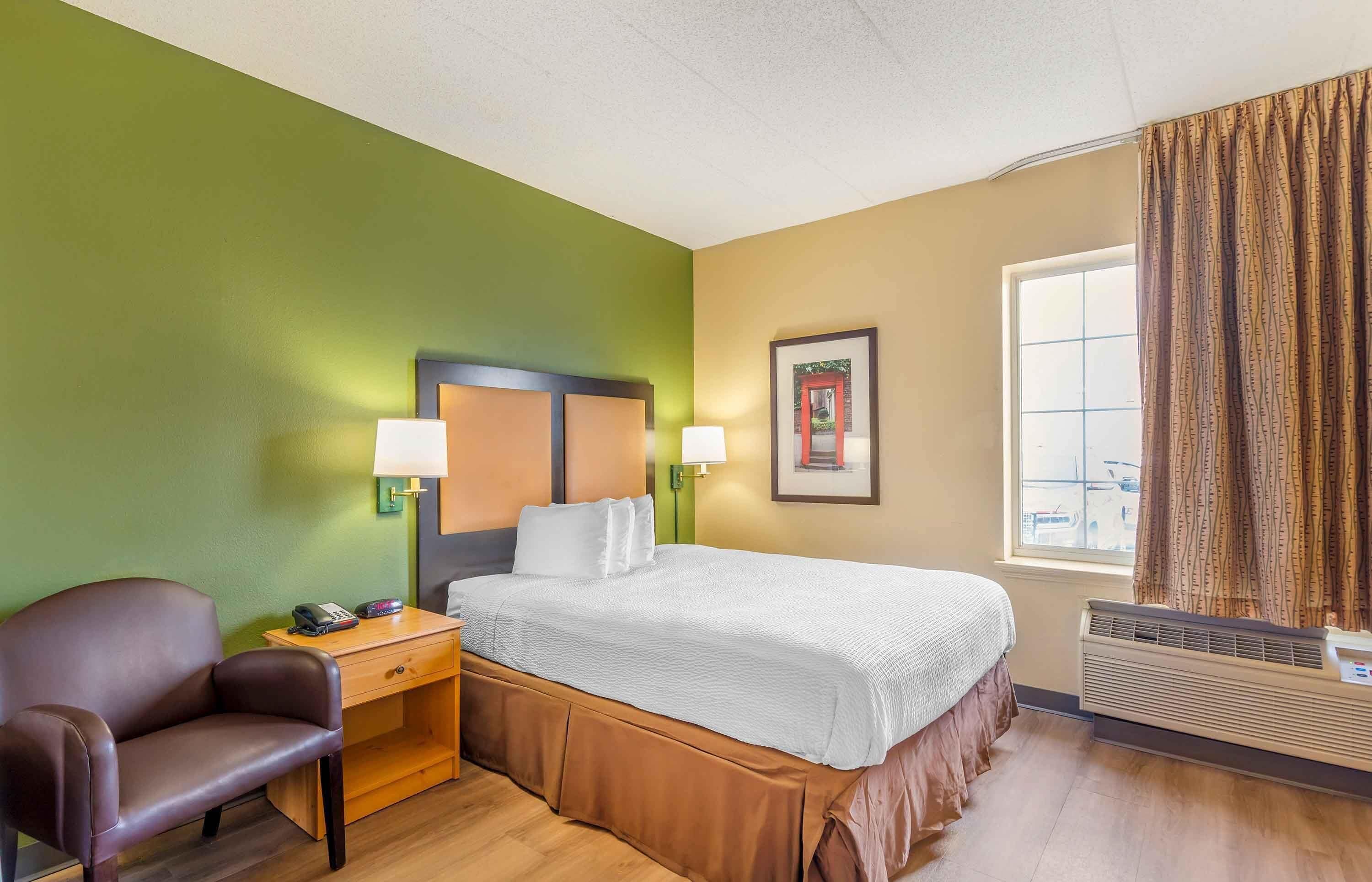 Photo - Extended Stay America Select Suites Chicago Lombard Oakbrook