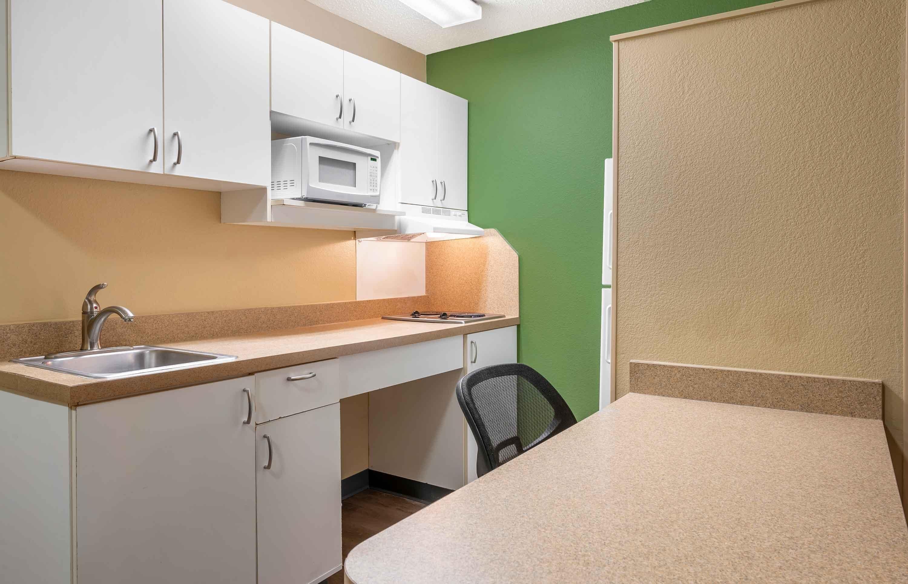 Photo - Extended Stay America Select Suites Chicago Lombard Oakbrook