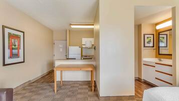 Studio Deluxe, 1 très grand lit et 1 canapé-lit, non-fumeur | Bureau, espace de travail pour ordinateurs portables