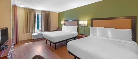 Studio, 2 Double Beds, Non Smoking | Desk, blackout drapes, iron/ironing board, free WiFi