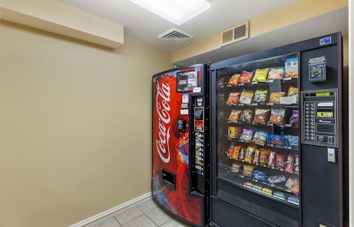 Extended Stay America Suites St Louis Westport Central