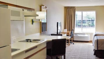 Studio, 2 Double Beds, Non Smoking | Desk, blackout drapes, iron/ironing board, free WiFi