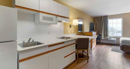 Extended Stay America Suites St Louis Westport Central