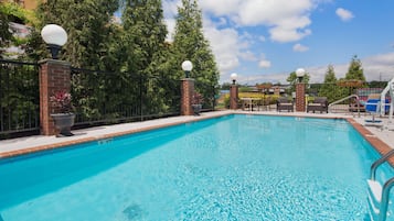 Seasonal outdoor pool, pool umbrellas, sun loungers