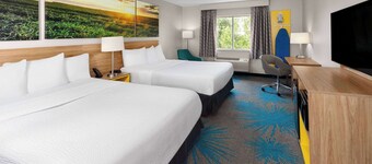 Days Inn & Suites by Wyndham of Morris