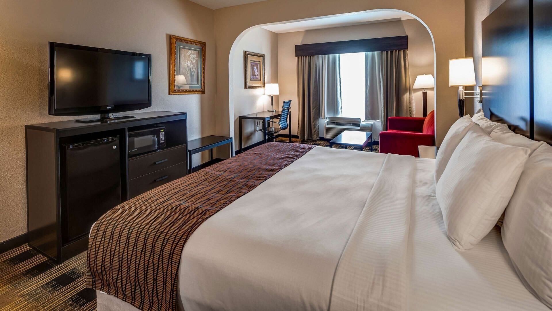 Egyptian cotton sheets, premium bedding, pillowtop beds, in-room safe