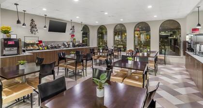 Best Western Plus Heritage Inn