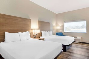 Escritorio, cortinas opacas, sistema de insonorización