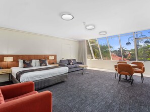 Blackout drapes, iron/ironing board, free WiFi, bed sheets - Mantra Meridien Adelaide (Adelaide)