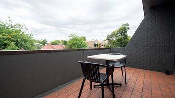 Superior King Room | Balcony