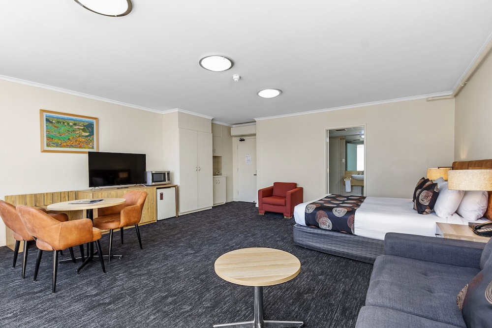 Comfort Hotel Adelaide Meridien by null