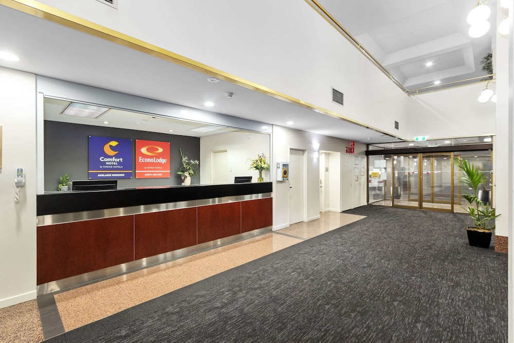 Comfort Hotel Adelaide Meridien by null