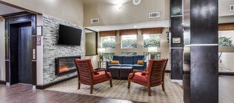 乐芙场-达拉斯市场中心凯富套房酒店