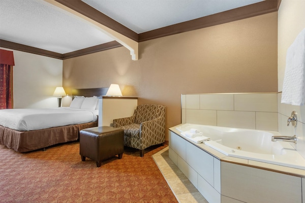 Executive Room, 1 King Bed, Non Smoking, Jetted Tub