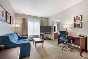 Bureau, rideaux occultants, fer et planche à repasser, Wi-Fi gratuit