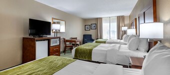 Comfort Inn Muscatine near Hwy 61