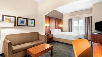 スイート 禁煙 | 高級寝具、デスク、遮光カーテン、アイロン / アイロン台