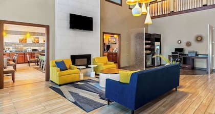 Comfort Suites