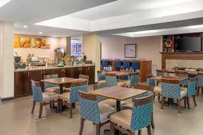 Free daily continental breakfast