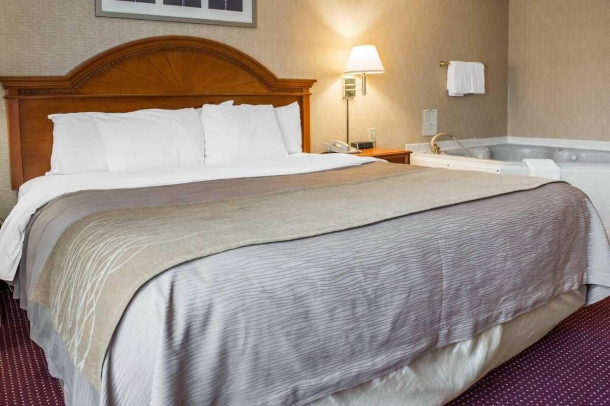 Iron/ironing board, rollaway beds, free WiFi, bed sheets