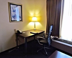 Room, 1 Queen Bed | In-room safe, desk, iron/ironing board, cots/infant beds - Comfort Inn & Suites Ft. Jackson Maingate (Columbia)
