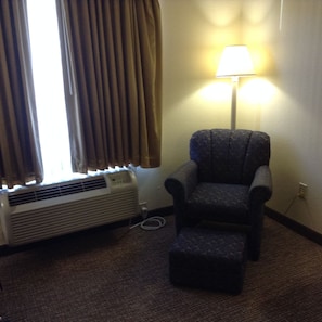 Standard Room, 2 Queen Beds, Smoking | Living area | Plasma TV