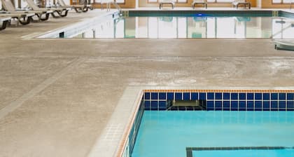 Holiday Inn Express & Suites Hayward by IHG