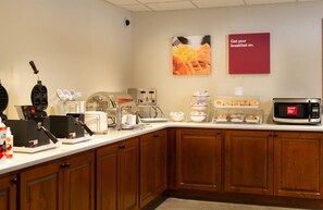 Desayuno continental incluido todos los días 