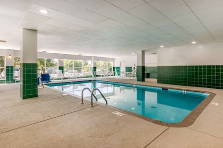 Indoor pool, open 7:00 AM to 11:00 PM, sun loungers. Comfort Inn & Suites Nashville Franklin Cool Springs