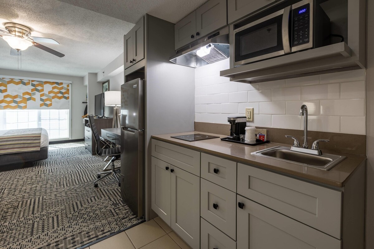 Suite, Multiple Beds, Non Smoking | Premium bedding, desk, laptop workspace, blackout drapes