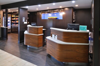 Courtyard Suwanee by Marriott