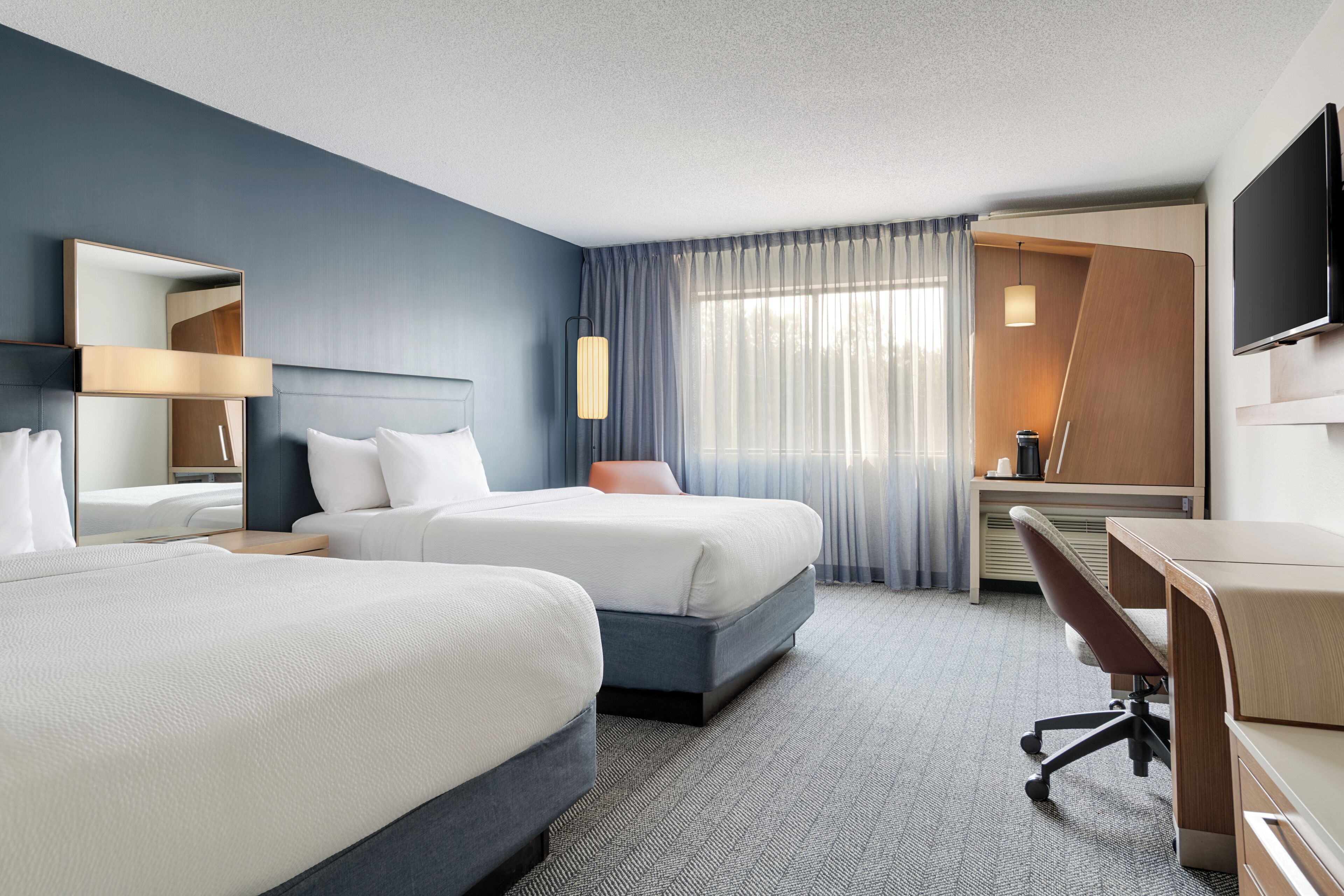 Desk, iron/ironing board, free WiFi, bed sheets